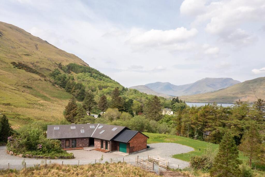 Heather Lodge With Sea And Mountain Views Leenaun Exterior photo